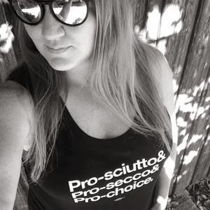 Meet your Posher, Cassandra